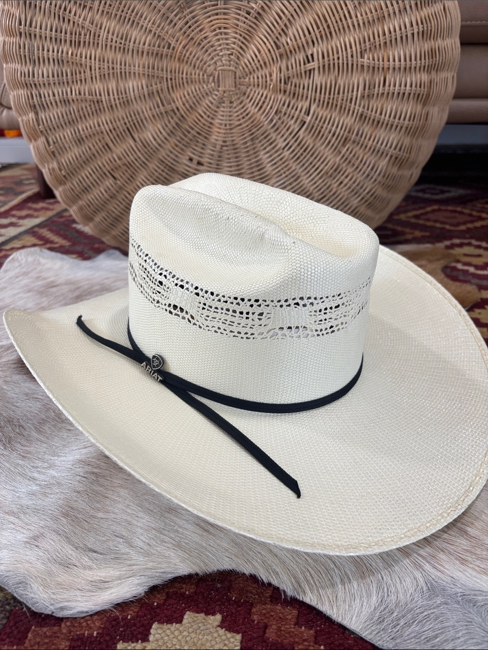 Ariat straw cowboy hat 7 3/8 - Picture 6 of 8